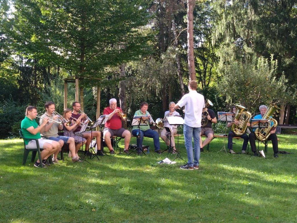 Posaunenchor München Neuperlach im Plevierpark